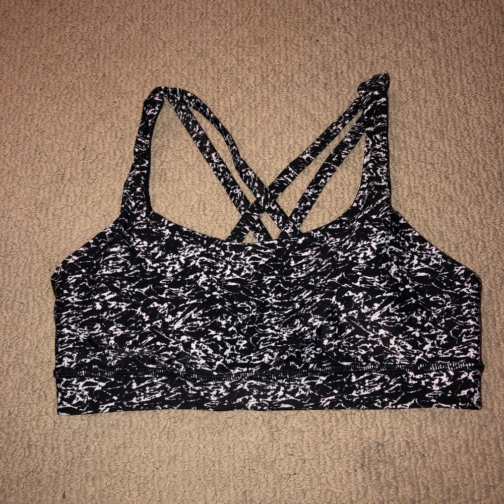 Lululemon sports bra